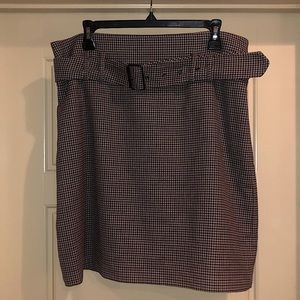 Worth Houndstooth Skirt with Belt